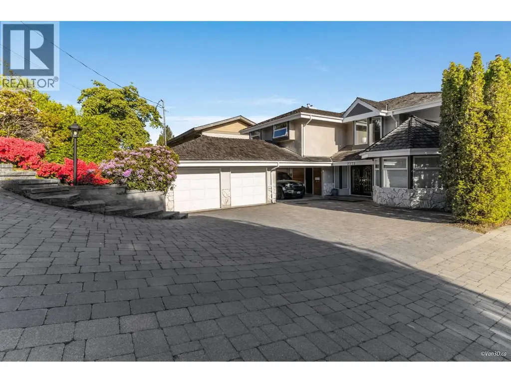 2272 Ottawa Avenue, West Vancouver