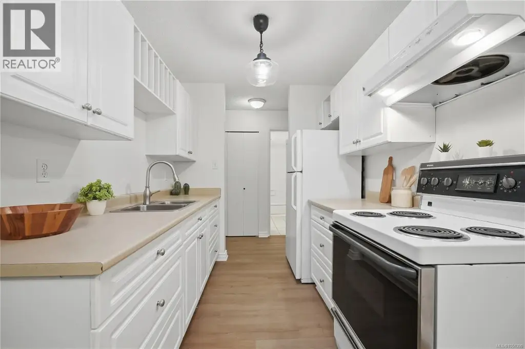 411 909 Pembroke St, Victoria