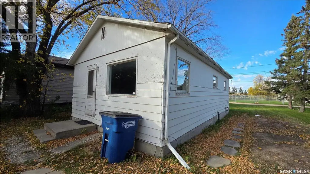 817 98th Avenue, Tisdale