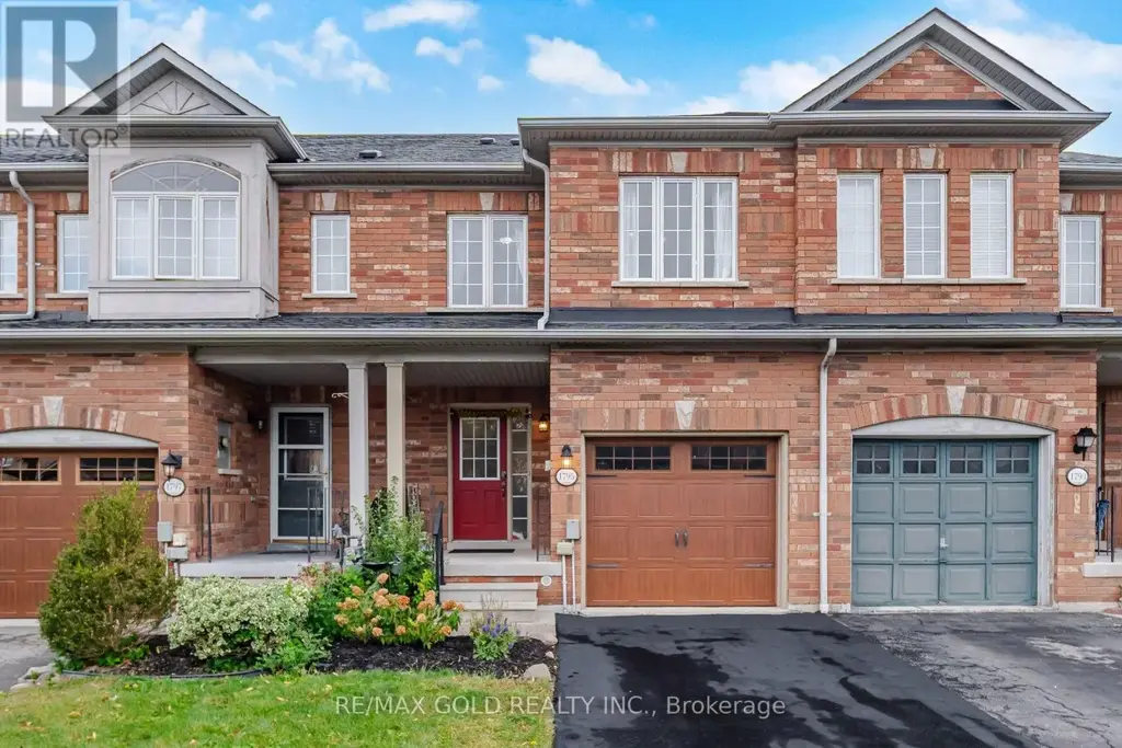 1795 Cobra Crescent, Burlington (Uptown)