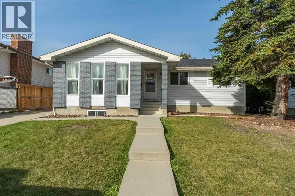 208 Woodpark Place Sw, Calgary