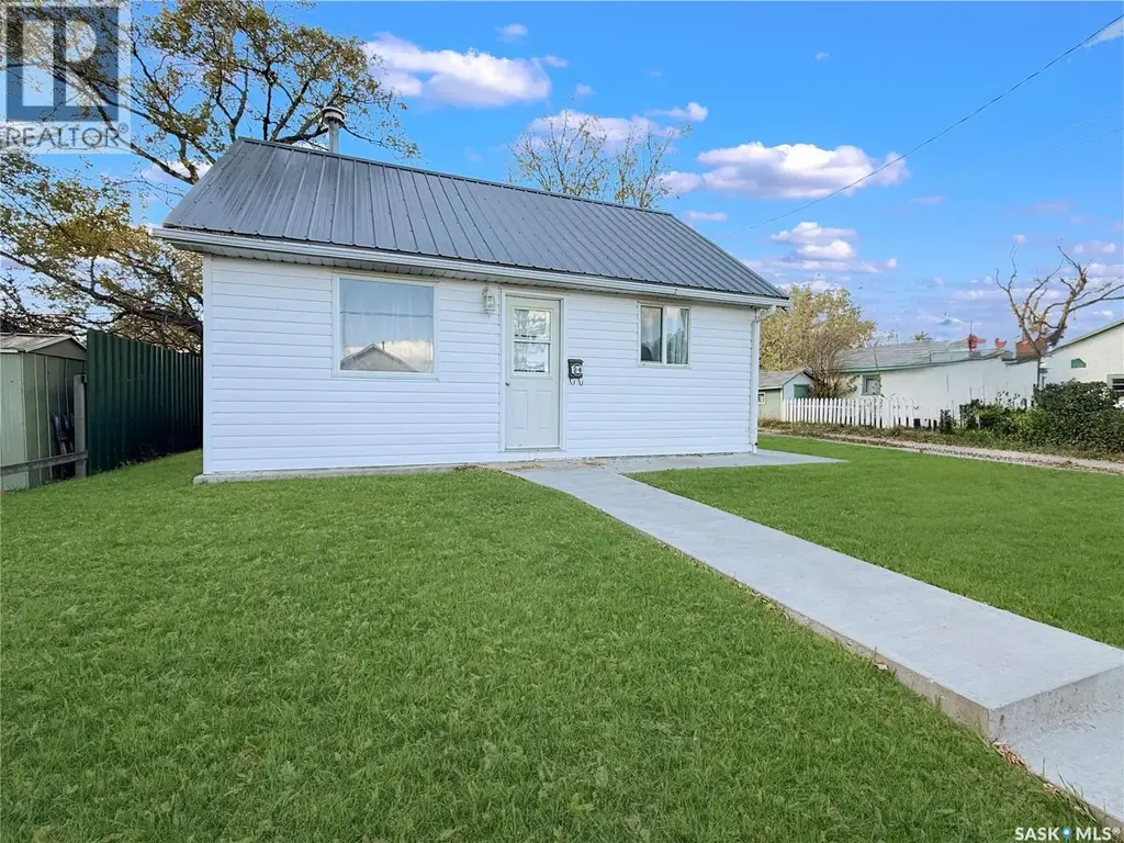 24 14th Avenue Se, Swift Current