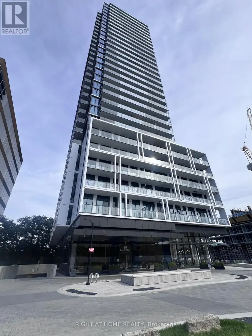 1607 - 29 Green Trail Court, Toronto (Bayview Village)