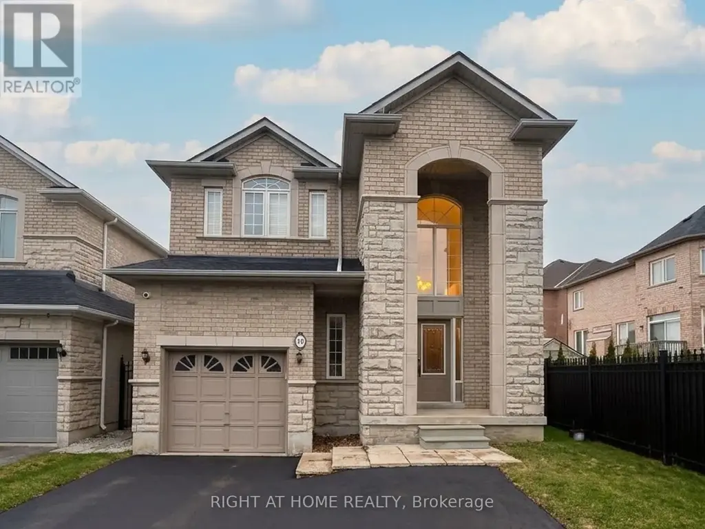 10 Edelweiss Avenue, Richmond Hill (Jefferson)