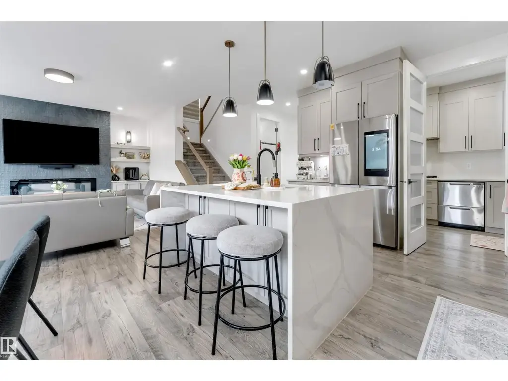 1824 18 Av Nw, Edmonton