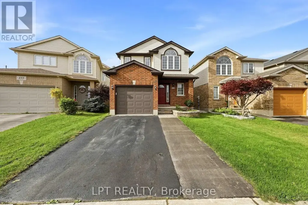 903 Bradshaw Crescent, London North (North C)