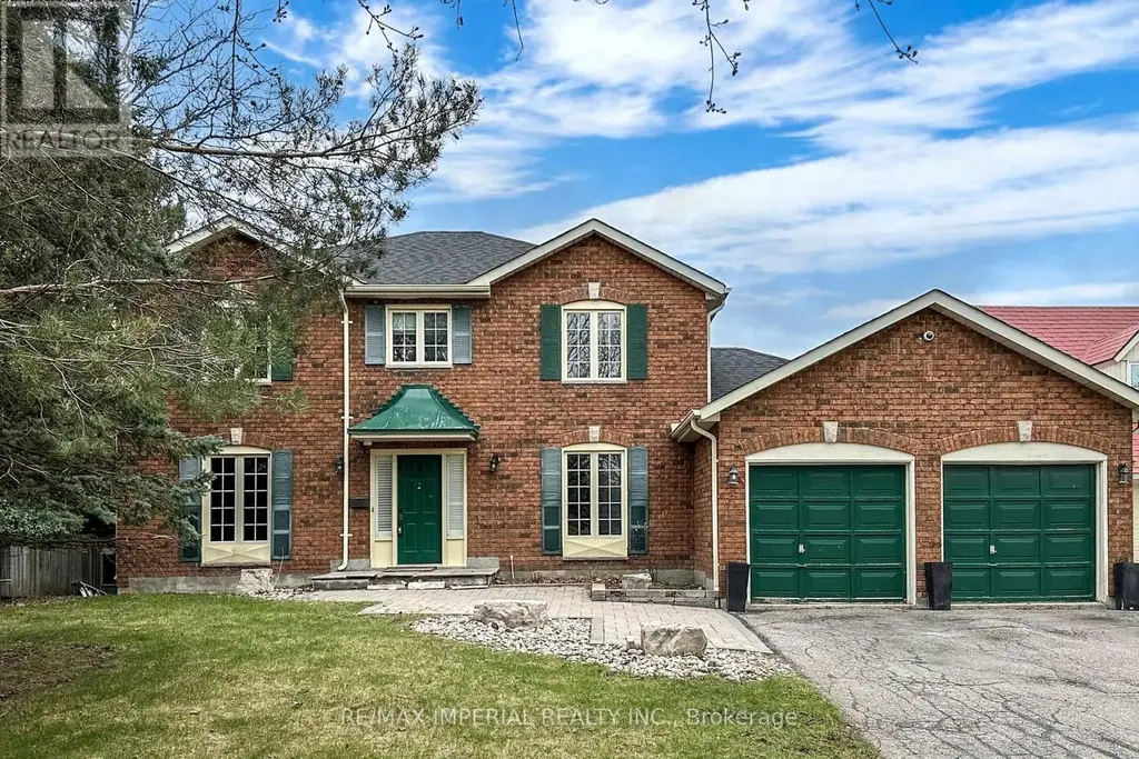 2 Craigleith Crescent, Richmond Hill (Oak Ridges Lake Wilcox)