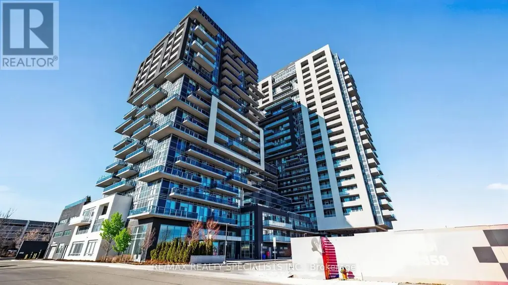 2004 - 2093 Fairview Street, Burlington (Freeman)