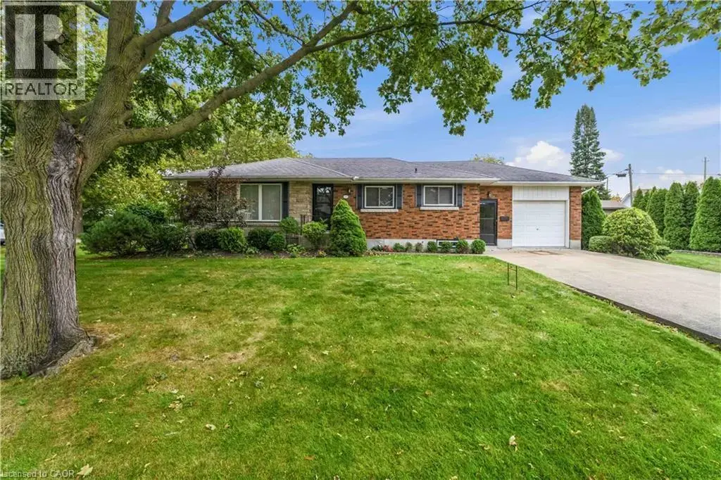 4 Regina Avenue, St. Catharines