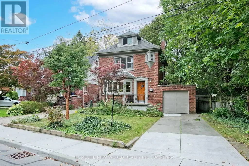 74 Haddon Avenue N, Hamilton (Westdale)