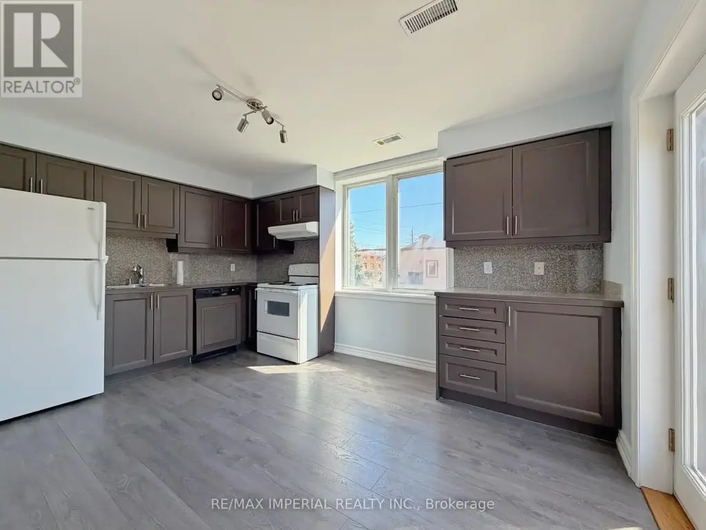 621a The Queensway, Toronto (Stonegate-Queensway)