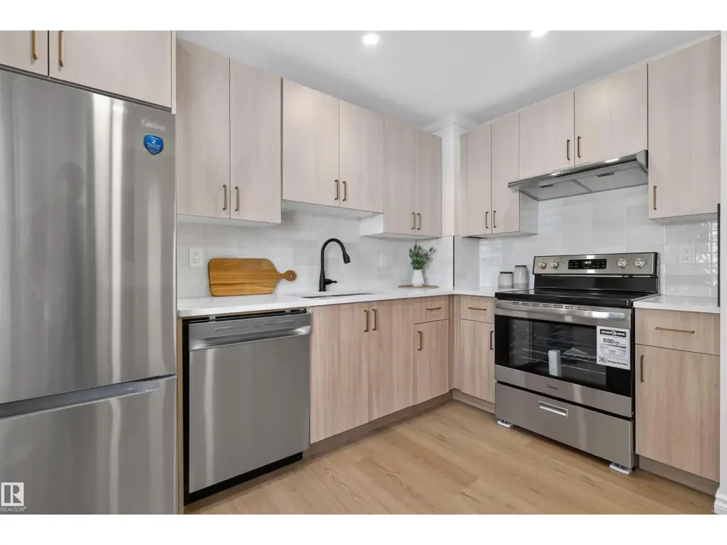 #11 2024 57 St Nw, Edmonton