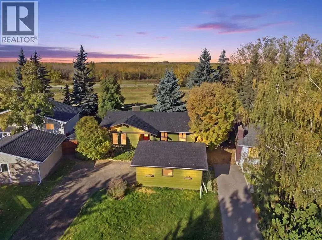 652 Oakwood Place Sw, Calgary