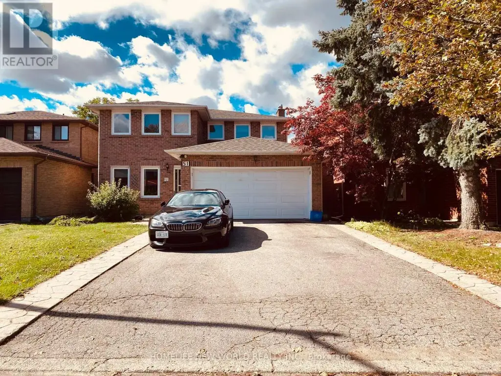 51 Park Lane Circle, Richmond Hill (South Richvale)