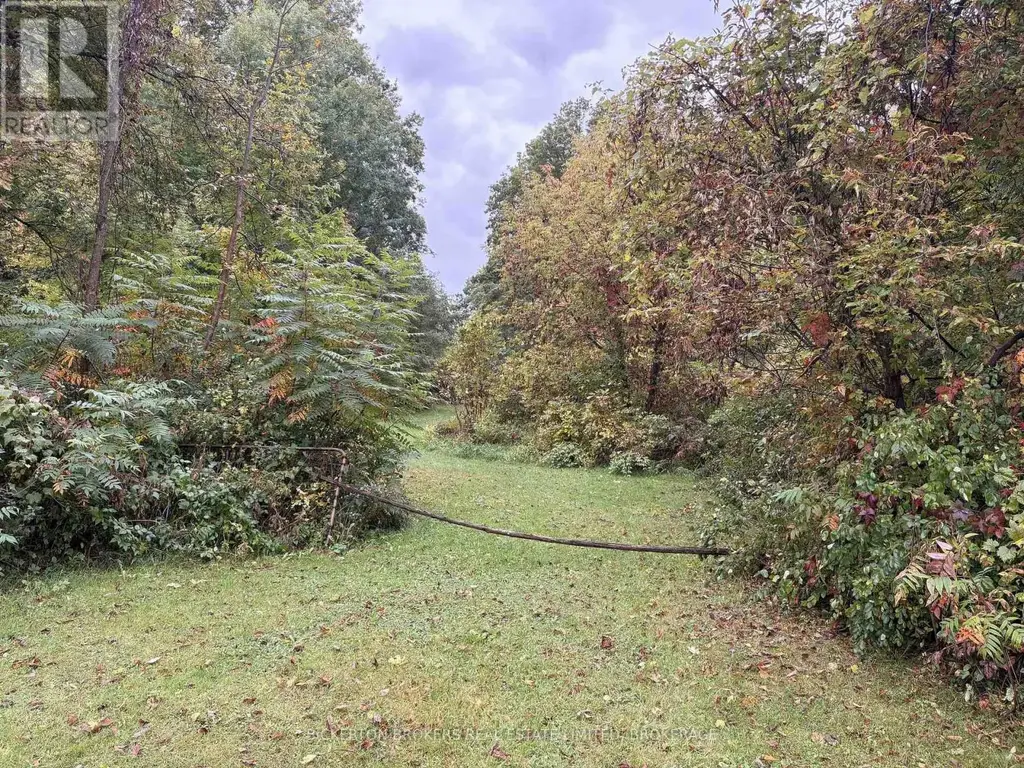 000 Railroad Street, Rideau Lakes