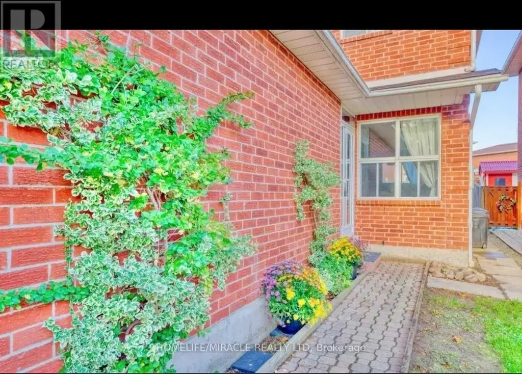 21 Ecclestone Drive, Brampton (Brampton West)