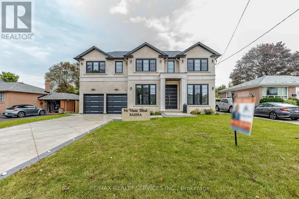 94 Vista Boulevard, Mississauga (Streetsville)