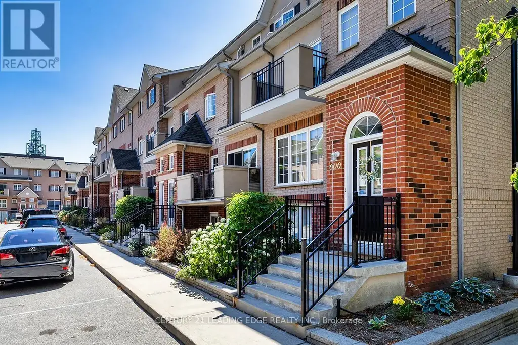 621 - 1400 The Esplanade Drive N, Pickering (Town Centre)