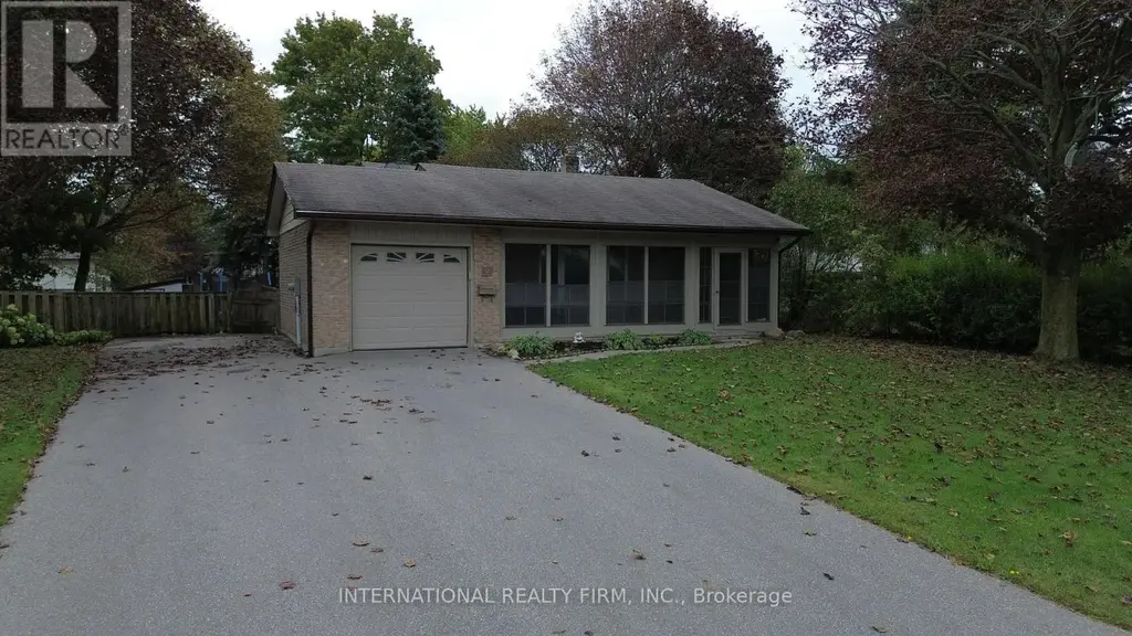 9 Vaughan Avenue, Port Hope