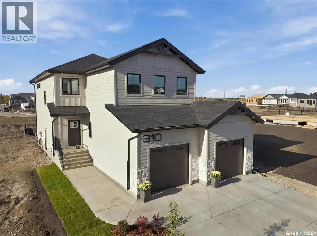310 Traeger Manor, Saskatoon