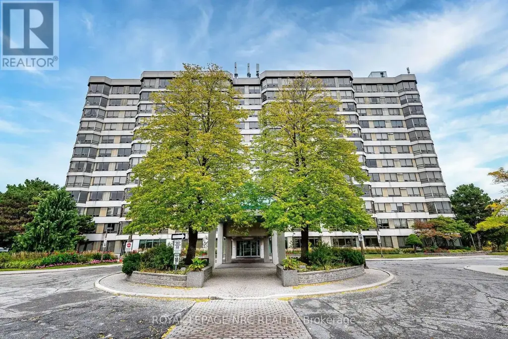 411 - 310 Mill Street S, Brampton (Brampton South)