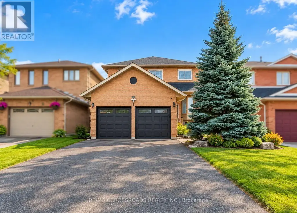 11 Murkar Crescent, Whitby (Blue Grass Meadows)