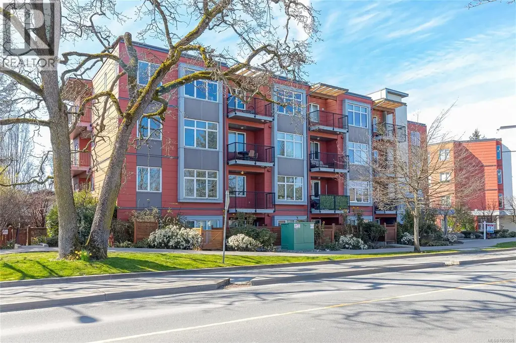 201 4030 Borden St, Saanich