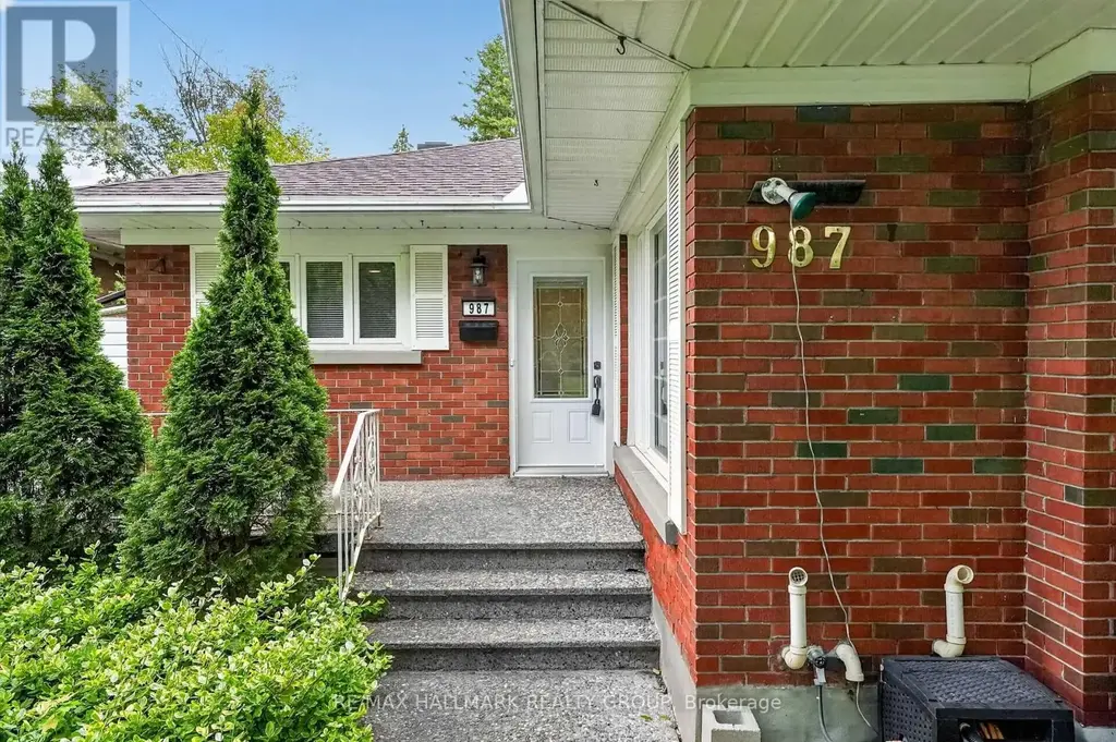 987 Neville Street, Ottawa