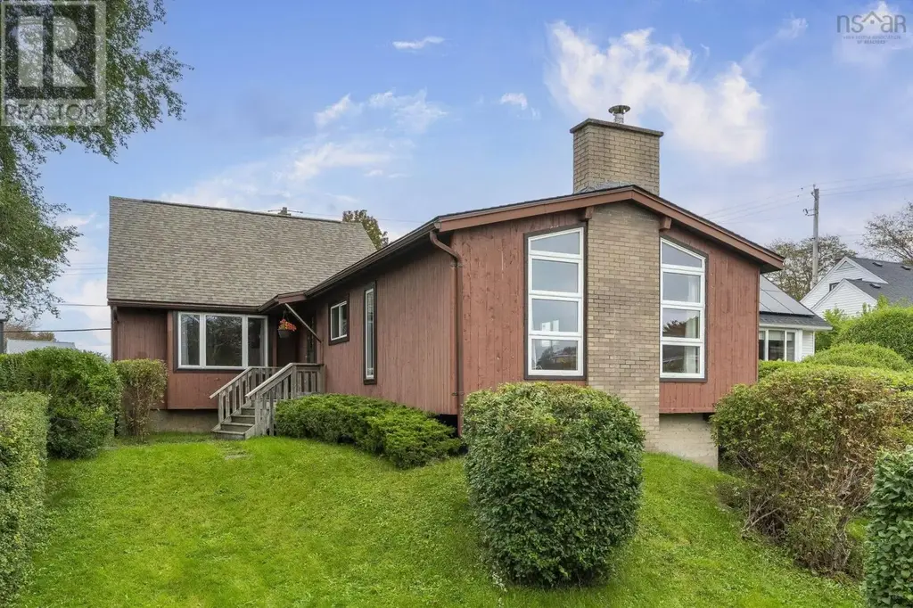 6980 Cook Avenue, Halifax