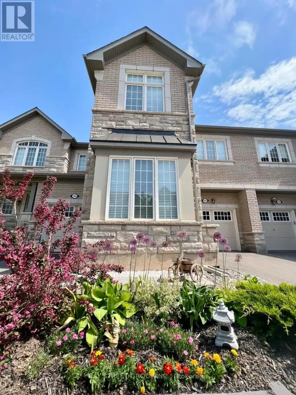 164 Beaveridge Avenue, Oakville (GO Glenorchy)
