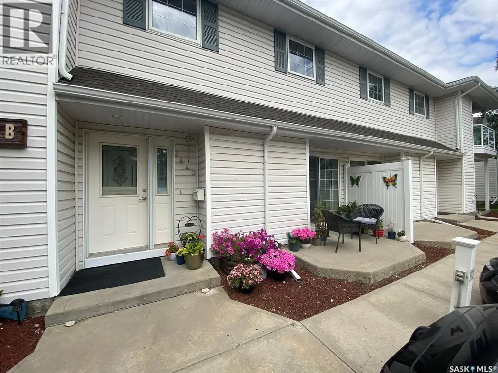 5440 Rochdale Boulevard, Regina