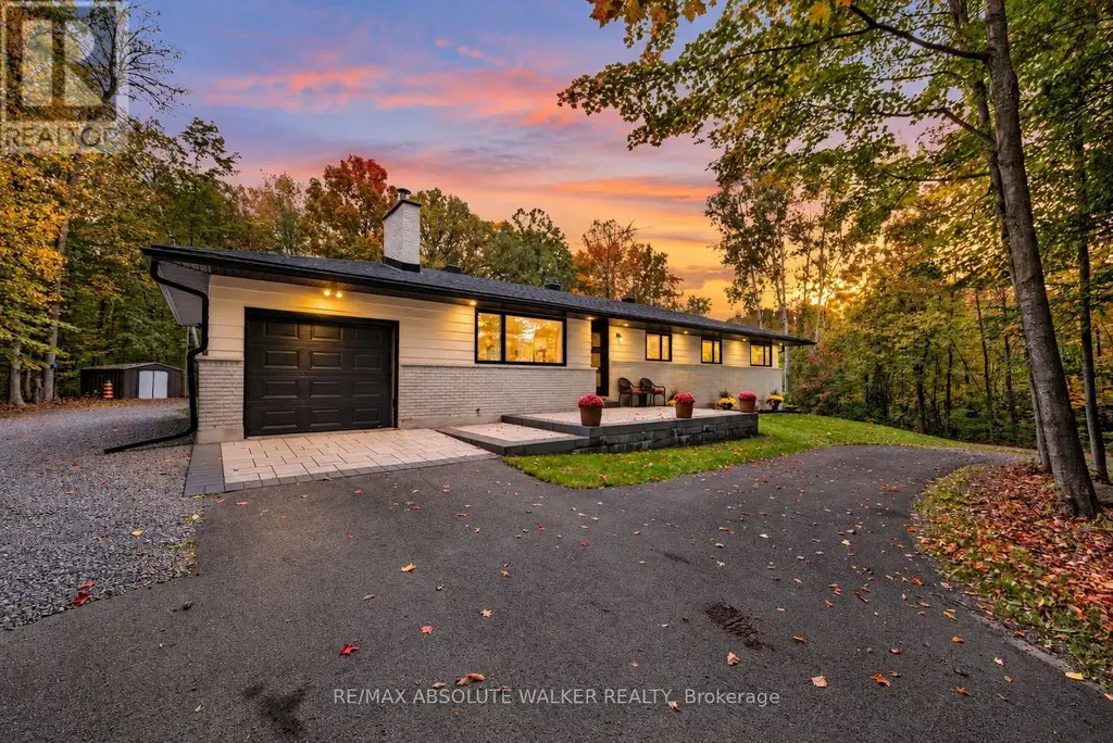1679 Century Road E, Ottawa