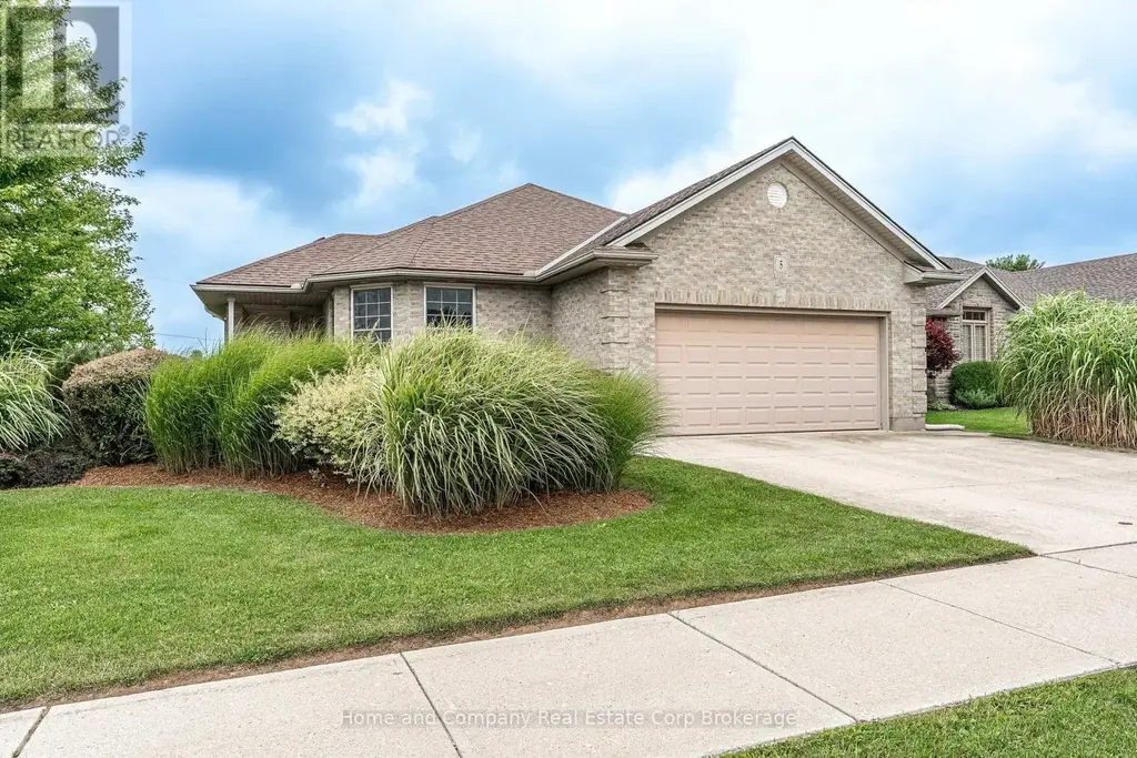 5 Ridgewood Crescent, St. Marys