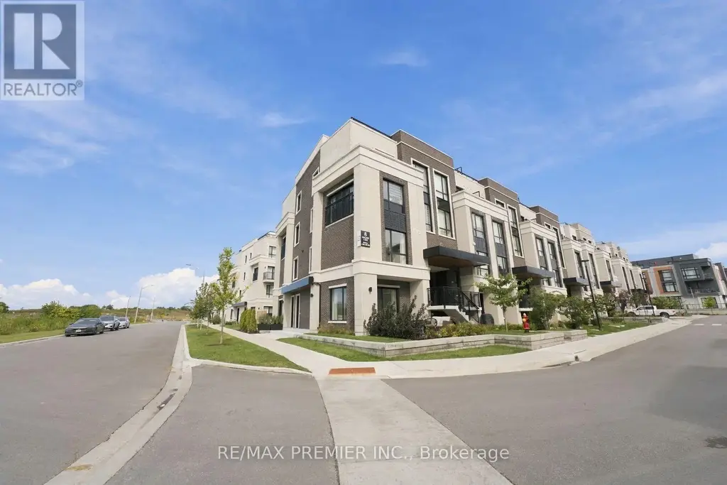 102 - 8 Walder Lane, Richmond Hill
