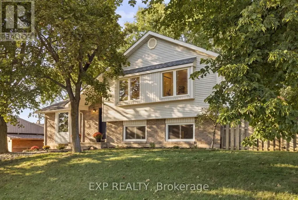 178 Laurentian Drive, Waterloo