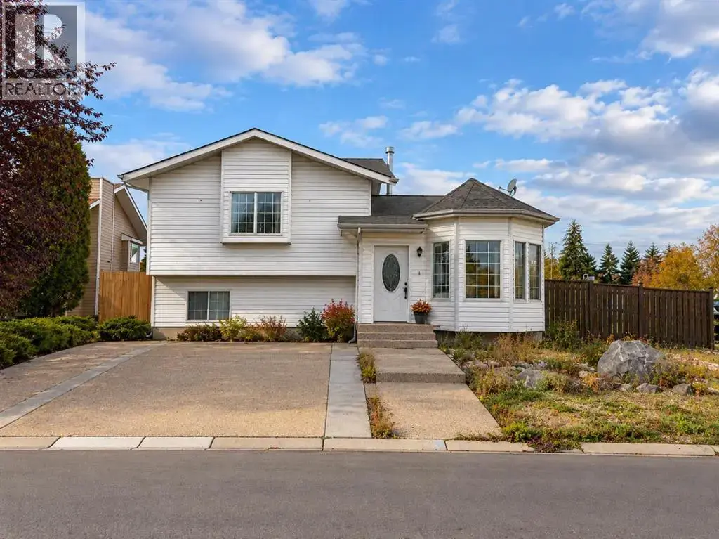 1 Pickering Close, Sylvan Lake
