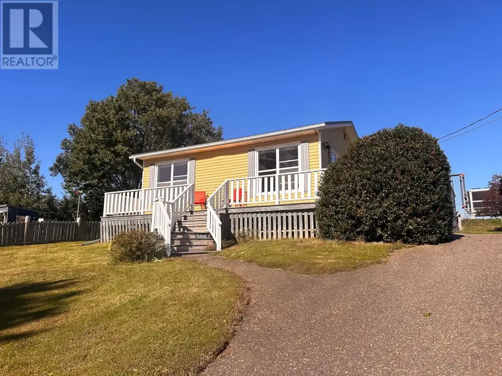 16 Allen Street, North Rustico