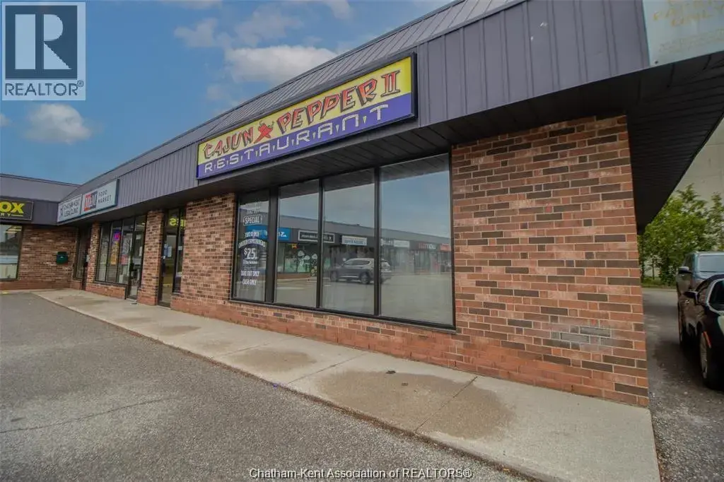 455 Grand Avenue East Unit# 11, Chatham