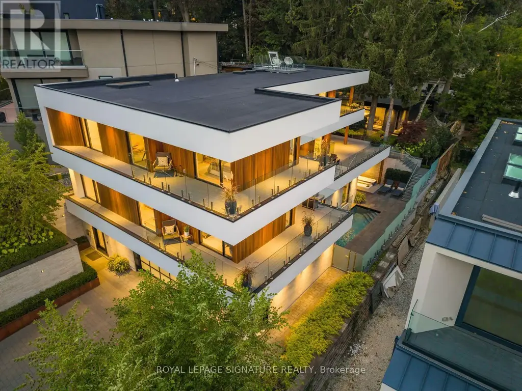 8 Fallingbrook Wood, Toronto (Birchcliffe-Cliffside)