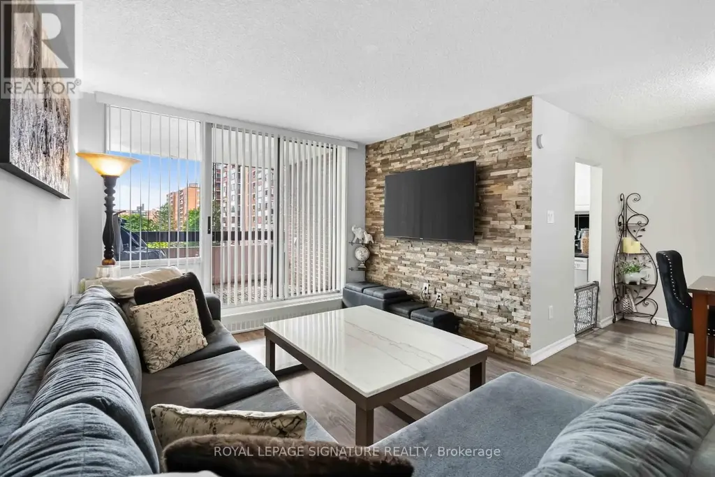 512 - 1615 Bloor Street, Mississauga (Applewood)