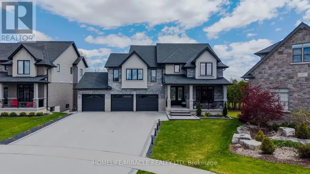 245 Tamarack Boulevard, Woodstock (Woodstock - North)