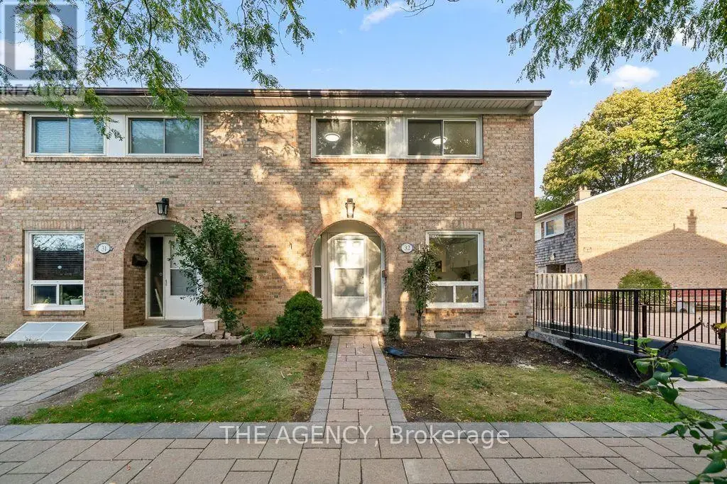 32 - 1 Wootten Way S, Markham (Sherwood-Amberglen)