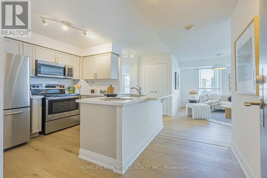 1501 - 21 Hillcrest Avenue, Toronto (Willowdale East)