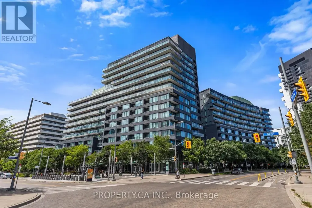 N122 - 120 Bayview Avenue, Toronto (Waterfront Communities)