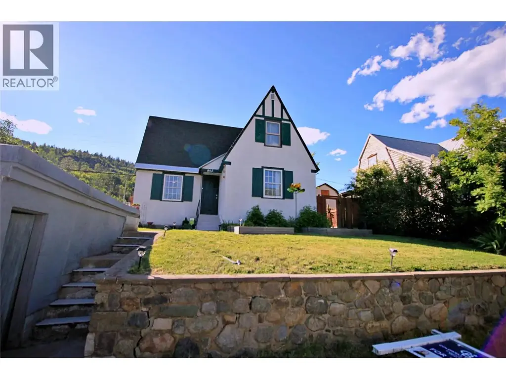 865 Kipling Street, Warfield
