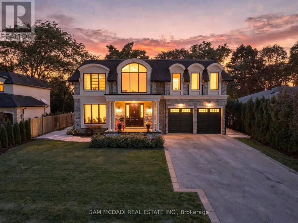 902 Parkland Avenue, Mississauga (Clarkson)