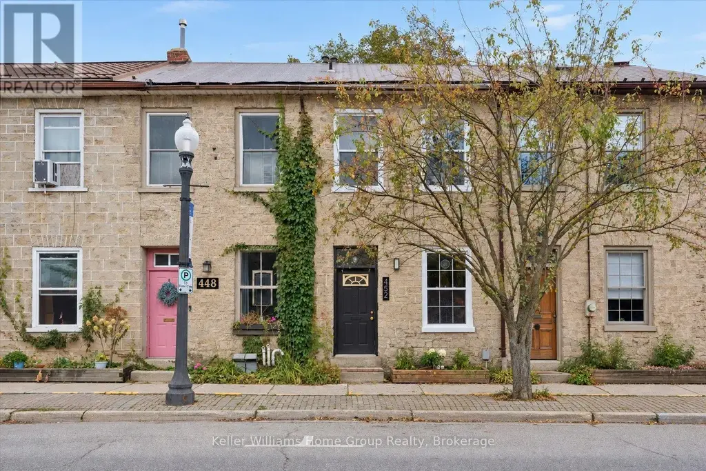 452 St Andrew Street W, Centre Wellington (Fergus)