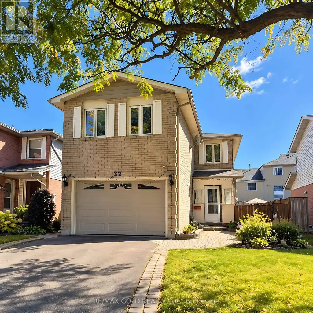 32 Steven Court, Brampton (Heart Lake West)