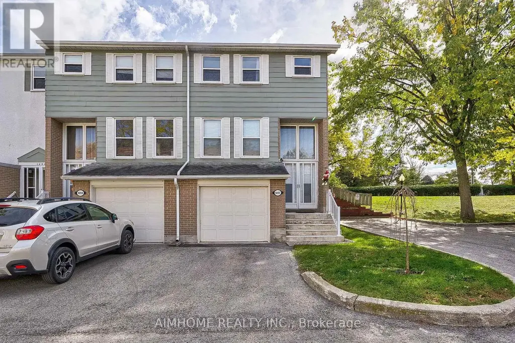 1692 John Street, Markham (Bayview Fairway-Bayview Country Club Estates)