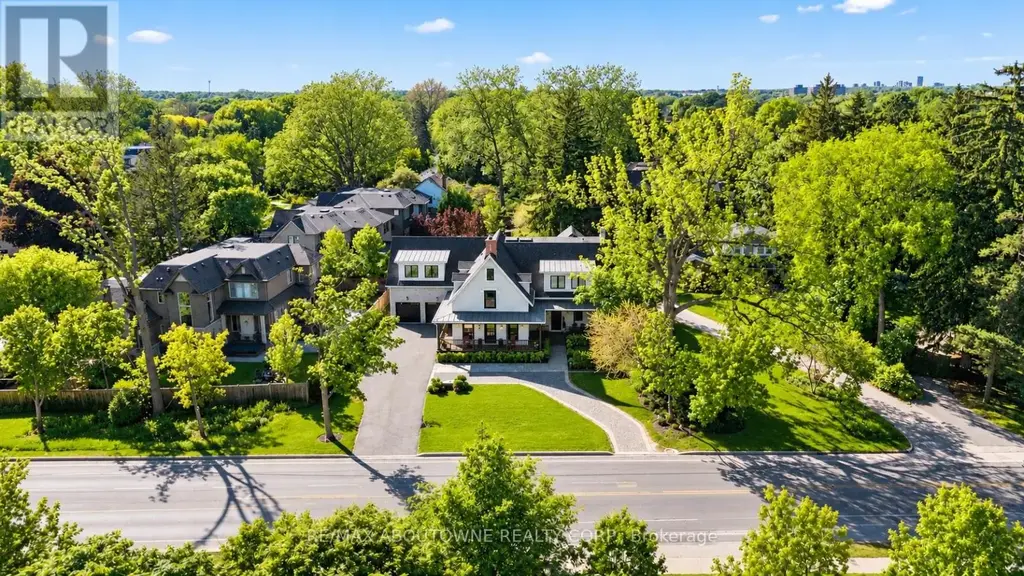 489 Lakeshore Road W, Oakville (SW Southwest)